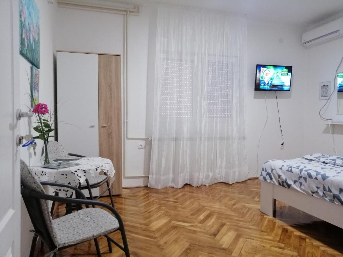 Apartman Nana Jagodina Eksteriør billede